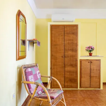 Holiday home Curlo - Due Abitazioni Complete E Private